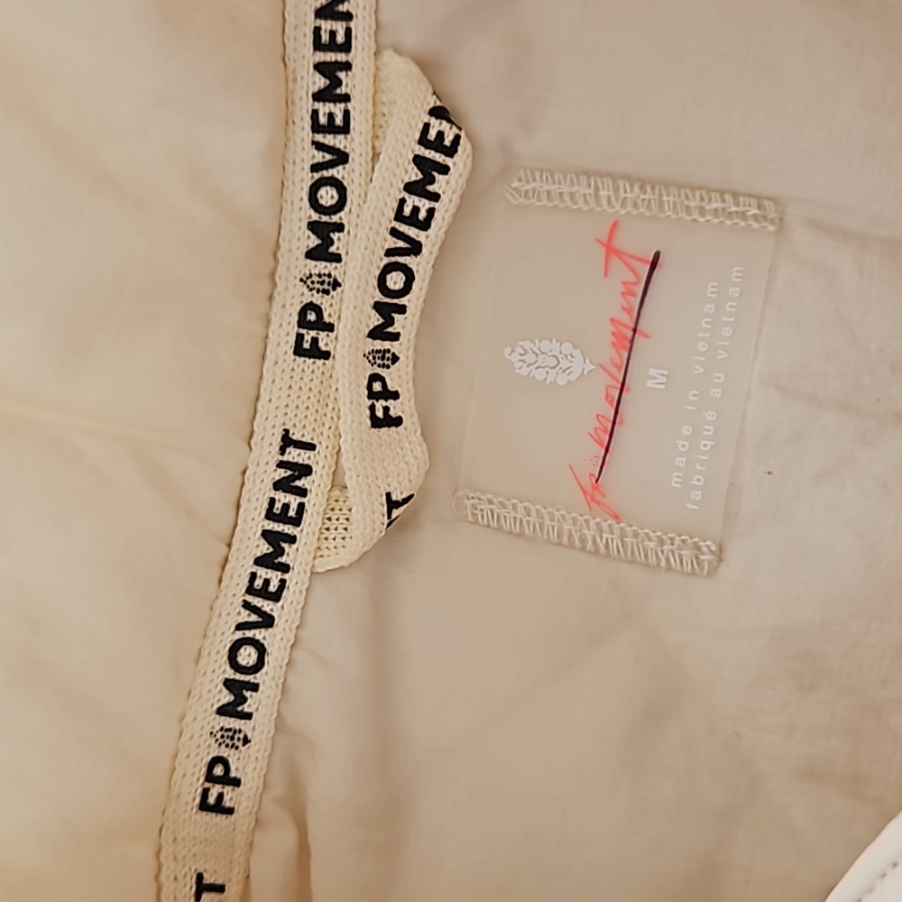 Free People Movement Off The Bleachers Vest Sea Salt - Picture 11 of 14